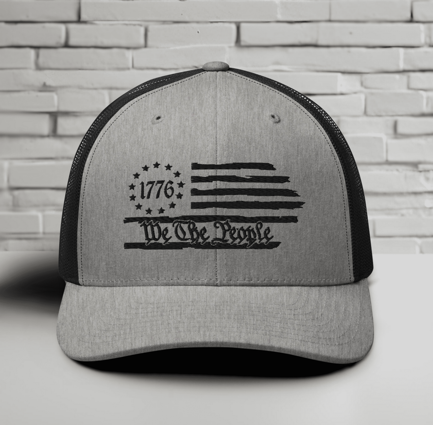 American Flag Snapback Trucker Cap - Stylish & Comfortable Hat for Outdoors and Events
